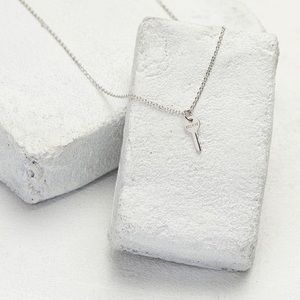 Key Necklace NWT SILVER